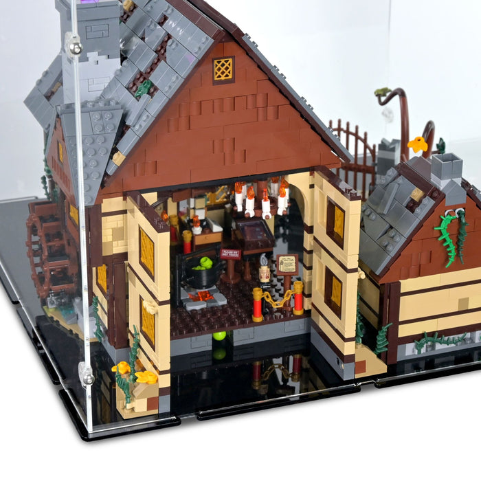 Disney Hocus Pocus The Sanderson Sisters' Cottage Display Case for LEGO 21341